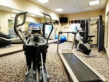Holiday Inn Express Hotel & Suites Ottawa Airport By Ihg