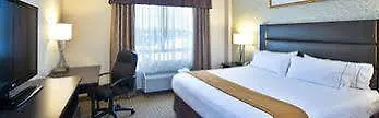 Holiday Inn Express Hotel & Suites Ottawa Airport By Ihg
